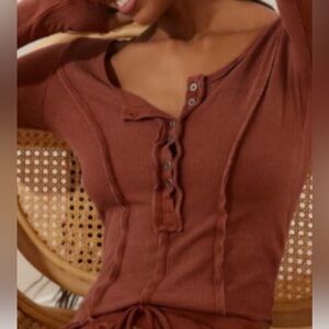 Urban Outfitters brown long sleeve, size small